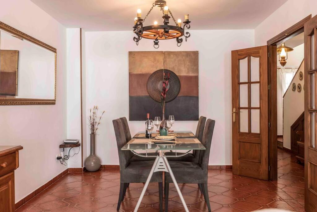 Apartmán Duplex Tematico Andaluz Con Agradable Terraza - El Mirador De Benahavis 2 Exteriér fotografie